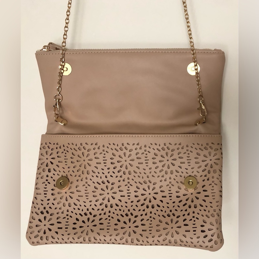 Francesca’s Zara Perforated Floral Clutch - Picture 8 of 16